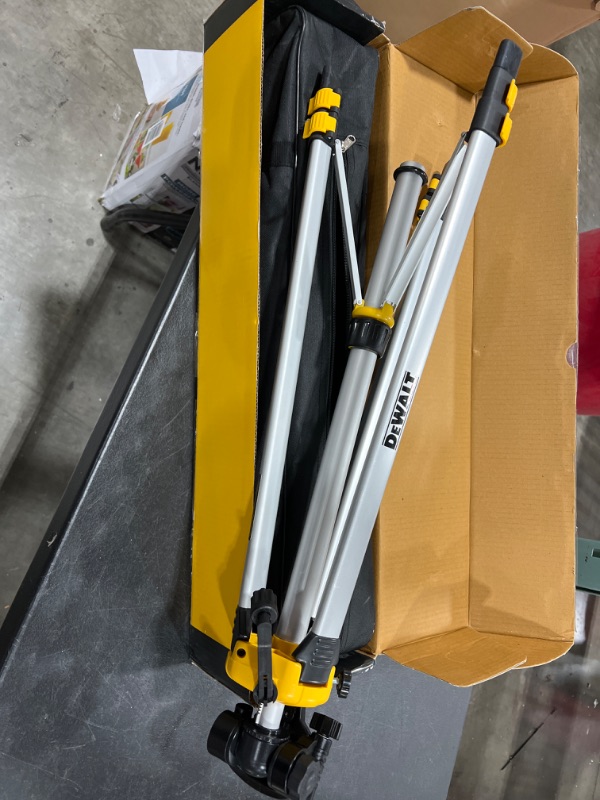 Photo 2 of dewalt dw0881t laser tripod with tilting head