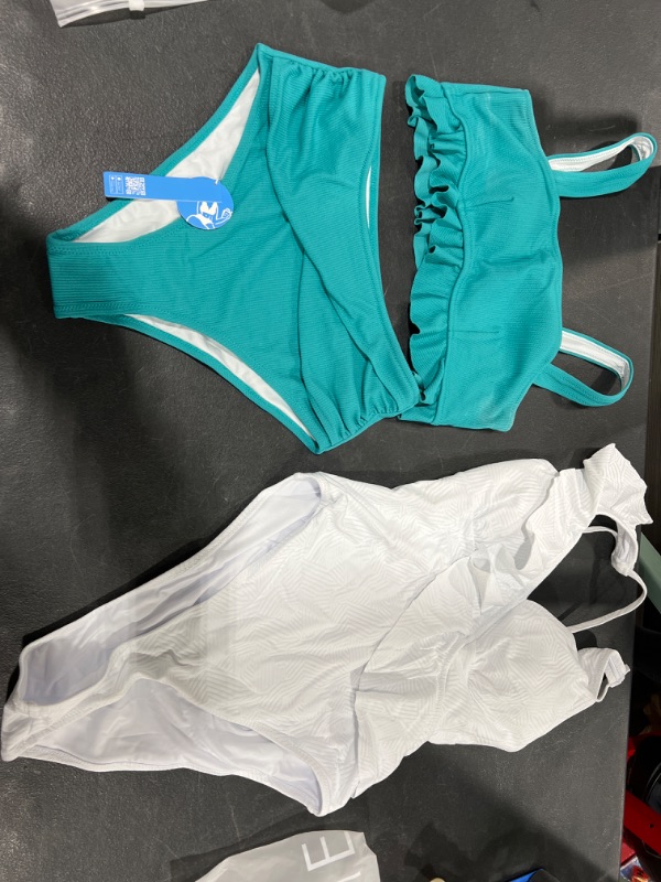 Photo 1 of CUPSHE SWIM WEAR SIZE M AND XL 