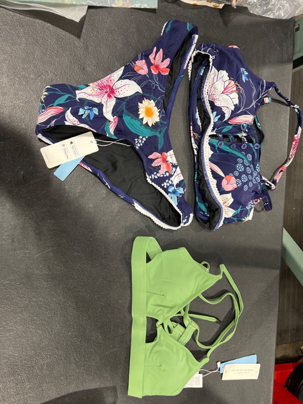 Photo 1 of CUPSHE WOMENS SUMMER CLOTHES SIZE L  