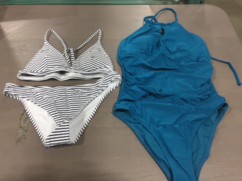 Photo 1 of Womens 2 piece swimwear- 2 pack- Size Medium 