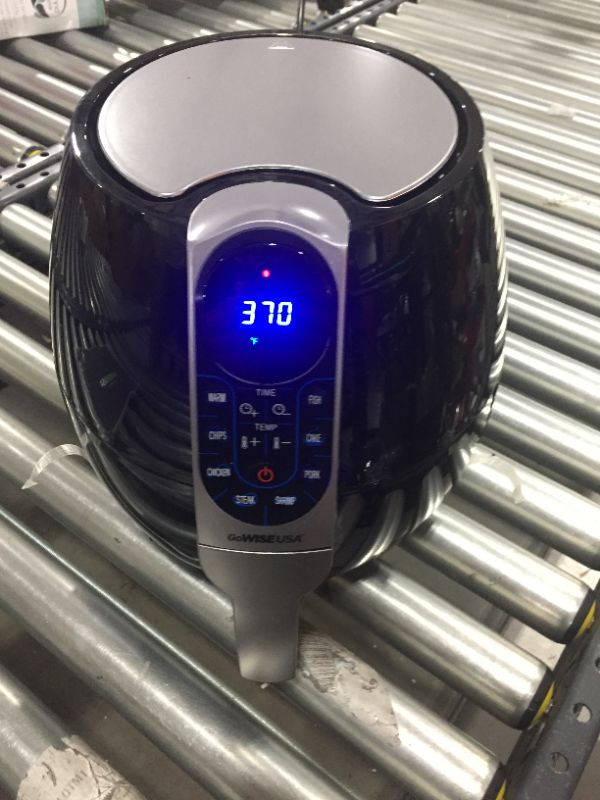 Photo 3 of GoWISE USA 3.7qt. Programmable Air Fryer