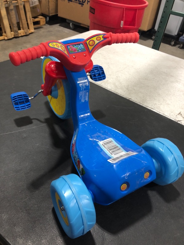 Photo 2 of Blues Clues 10” Fly Wheels Junior Cruiser Ride-On Pedal-Powered Toddler Bike Trike, Ages 2-4, for Kids 33”-35” Tall and up to 35 Lbs
