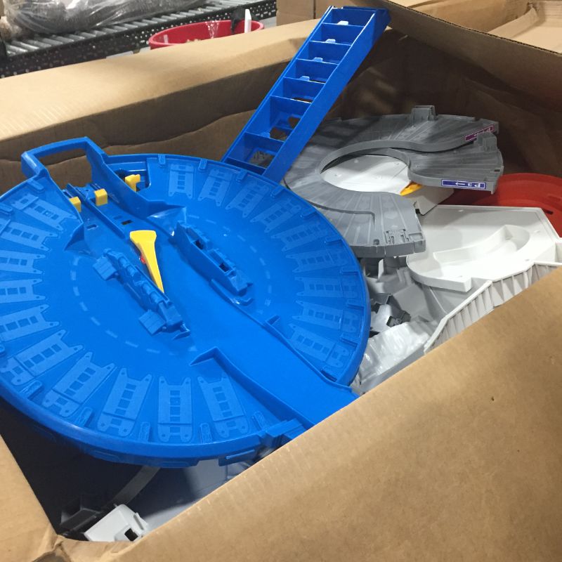 Photo 1 of Hot Wheels Super Ultimate Garage Playset