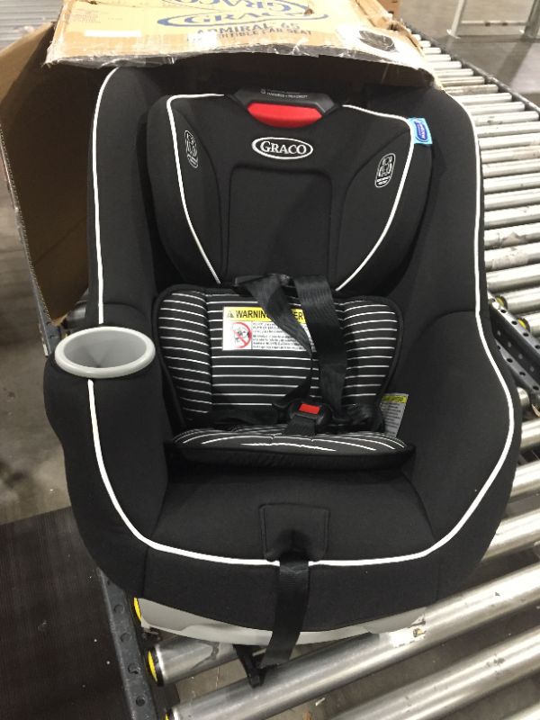 Photo 2 of Graco Admiral 65 Convertible Car Seat, Studio