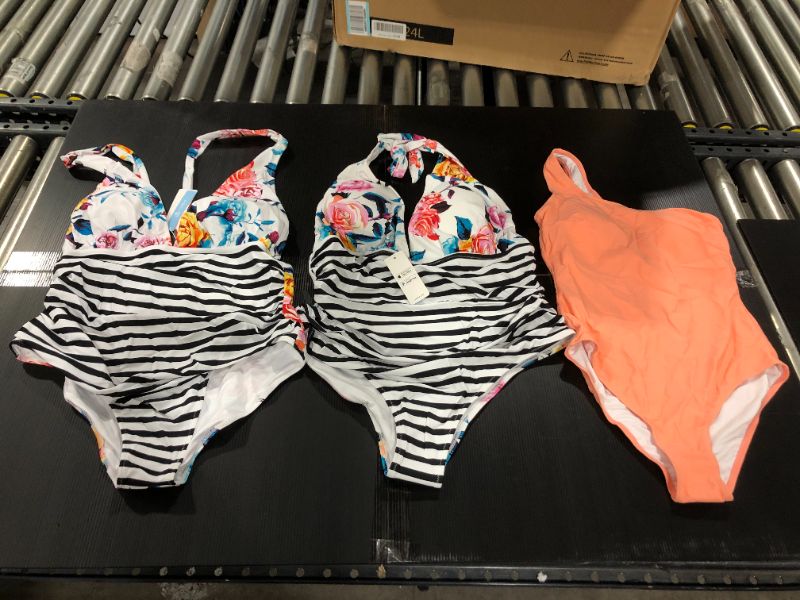 Photo 1 of BIKINI BUNDLE
LEFT 1X
MIDDLE 2X
RIGHT MEDIUM 