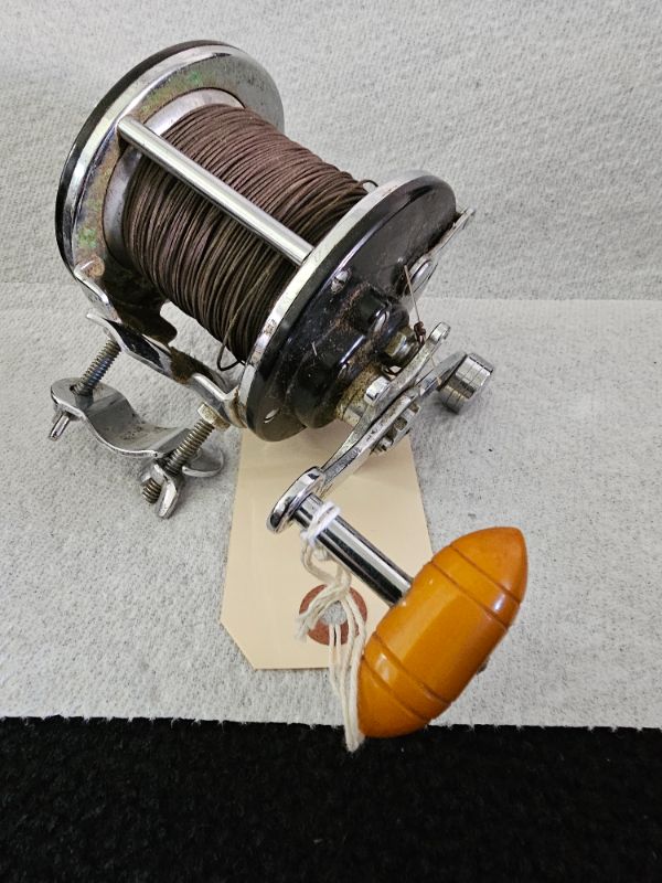 Photo 1 of Vintage Penn PEER No. 209 Level Wind Saltwater Fishing Reel Made in the USA 