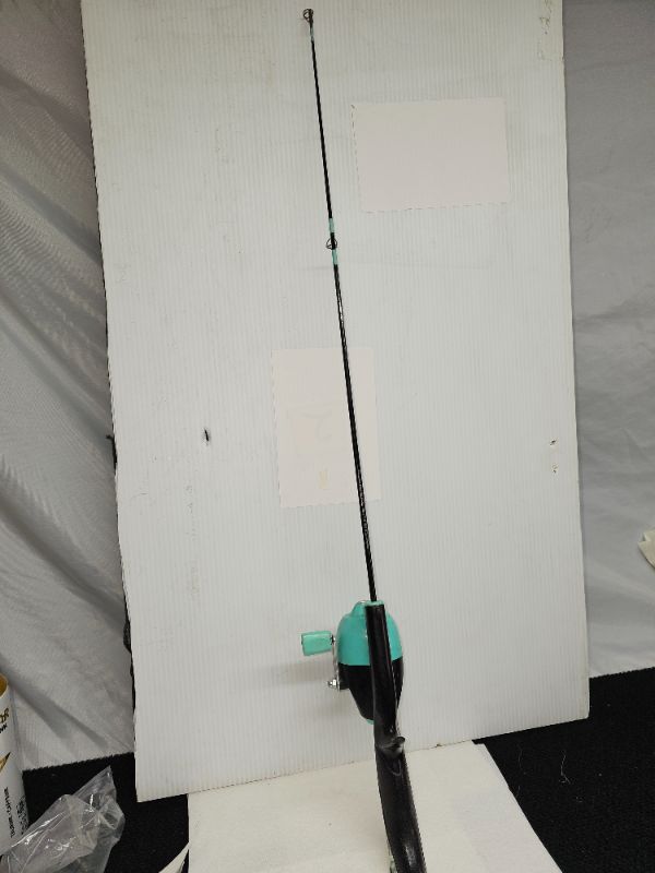 Photo 2 of Kid Casters Dude Perfect Children's Fishing Pole All-In-One 
Rod Length: 21 3/8"
Overall Length: 29"