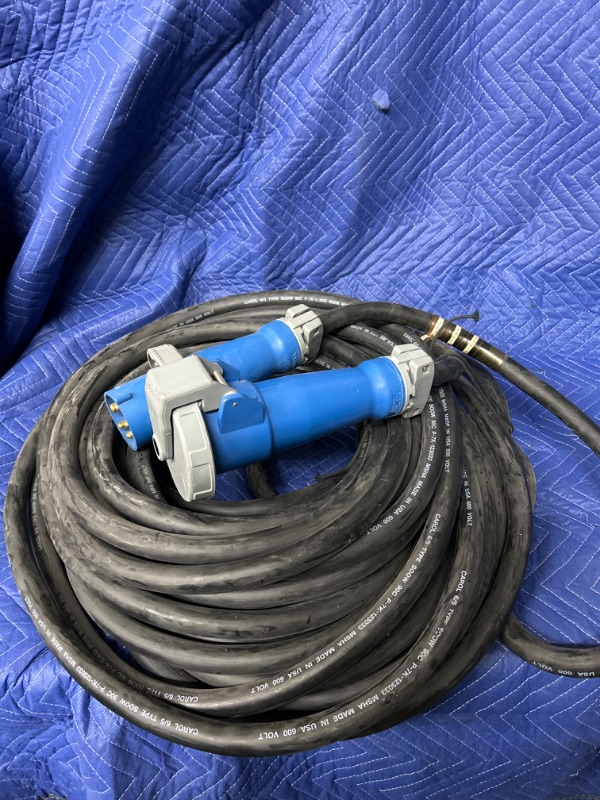 Photo 1 of HUBBELL Carol 6/5 560P9W 560C9W Temporary Power Cord  appx  100 feet long