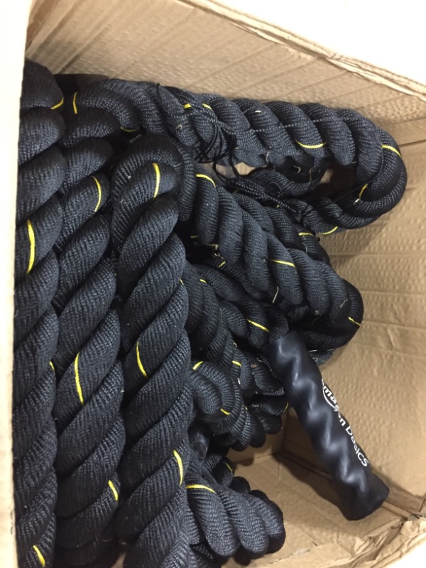 Photo 2 of Amazon Basics Battle Exercise Training Rope - 30/40/50 Foot Lengths, 1.5/2 Inch Widths
