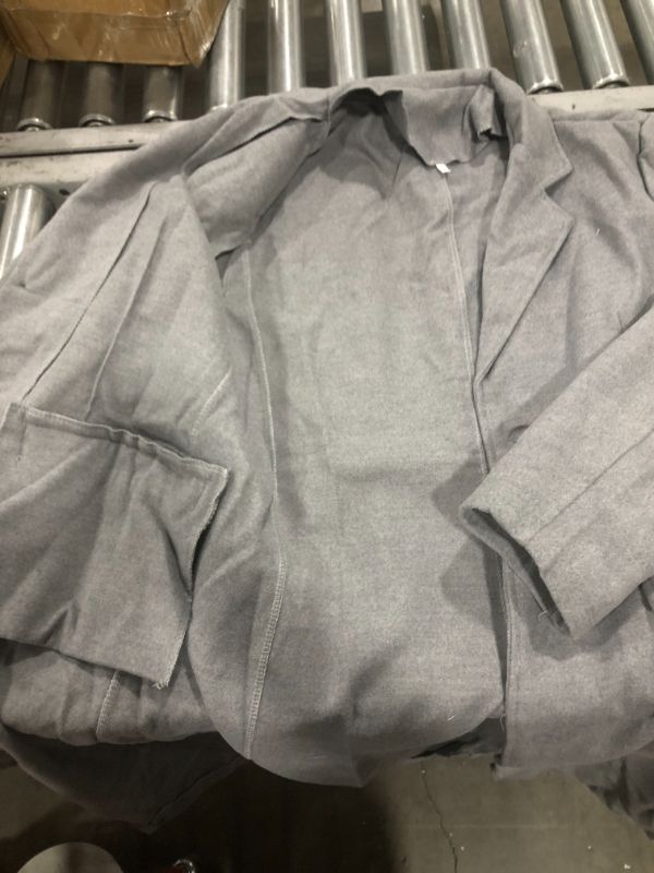 Photo 3 of Generic grey wool coat (XL)