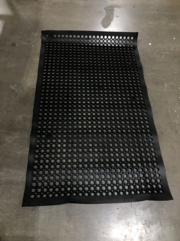 Photo 2 of anti fatigue kitchen perforated rubber floor mats with holes drainage rubber kitchen mat
