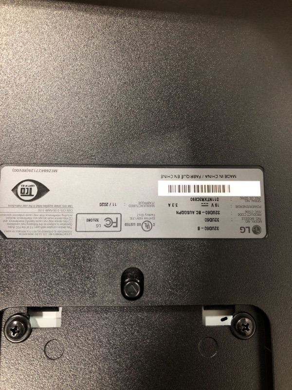 Photo 1 of LG 32" UHD 4K Monitor