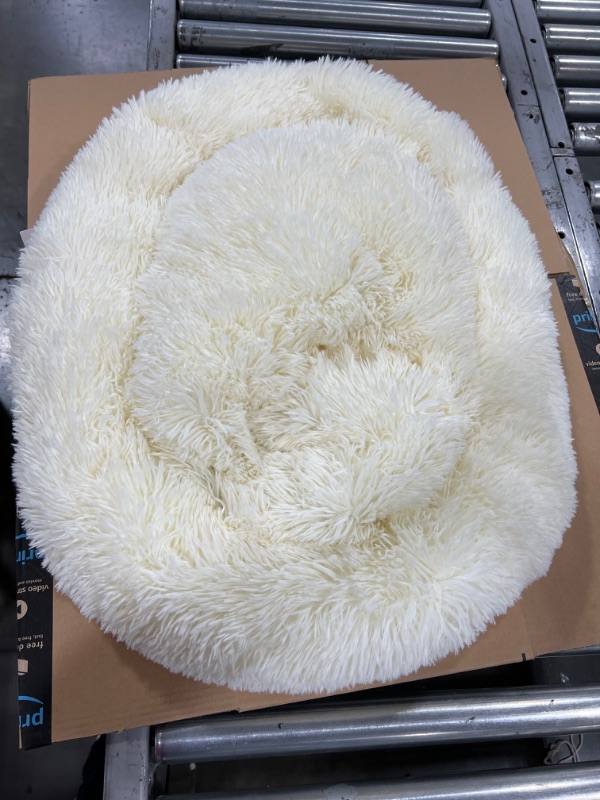 Photo 1 of Calming fluffy dog/cat bed (Medium)