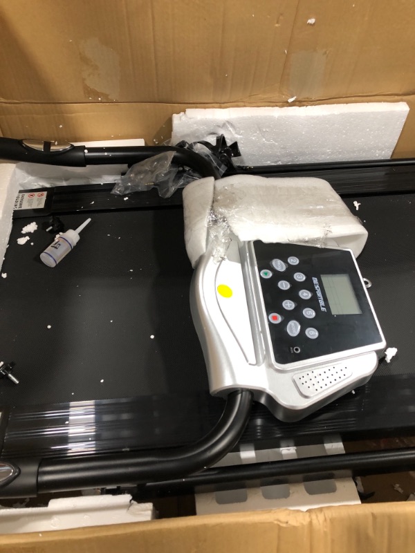 Photo 1 of Besportable treadmill