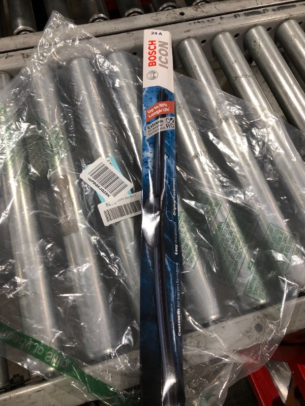 Photo 2 of Bosch ICON 24A Wiper Blade, Up to 40% Longer Life - 24" (Pack of 1)
