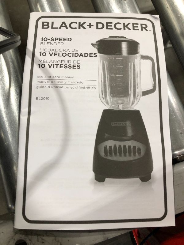 Photo 3 of BLACK+DECKER Crush Master 10-Speed Blender, Black, BL2010BP
