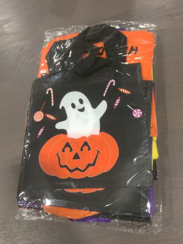 Photo 1 of Halloween Trick Or Treat Candy Bags 21pk