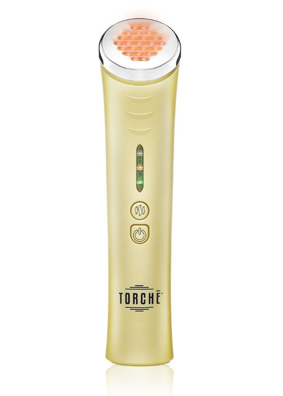 Photo 1 of TORCH AMBER LIGHT TARGET DARK SPOTS REDNESS SUN DAMAGE DUAL MODE AMBER LED AND HEAT TECHNOLOGY PROMOTE LYMPHATIC FLOW REDUCE PIGMENTATION PAINLESS NON SURGICAL NEW 