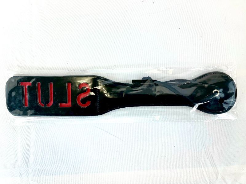 Photo 1 of PEAKPLAYS WIRELESS EROTIC BULLET MASSAGER SET OF TWO SINGLE SPEED MINI SILICONE HANDHELD WATERPROOF EASY TO CLEAN USES 1 AAA BATTERY PER NOT INCLUDED AND A SLUT PADDLE NEW IN PACKAGE
49.99
