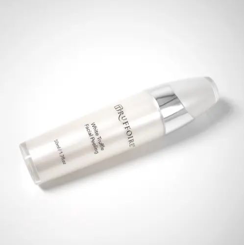 Photo 1 of MSRP $400 : WHITE TRUFFLE FACIAL PEEL DIMINISHES BUILD UP FROM DRY SKIN DIRT POLLUTION AND MAKEUP LEAVING FACE RADIANT AND TIGHT NEW 