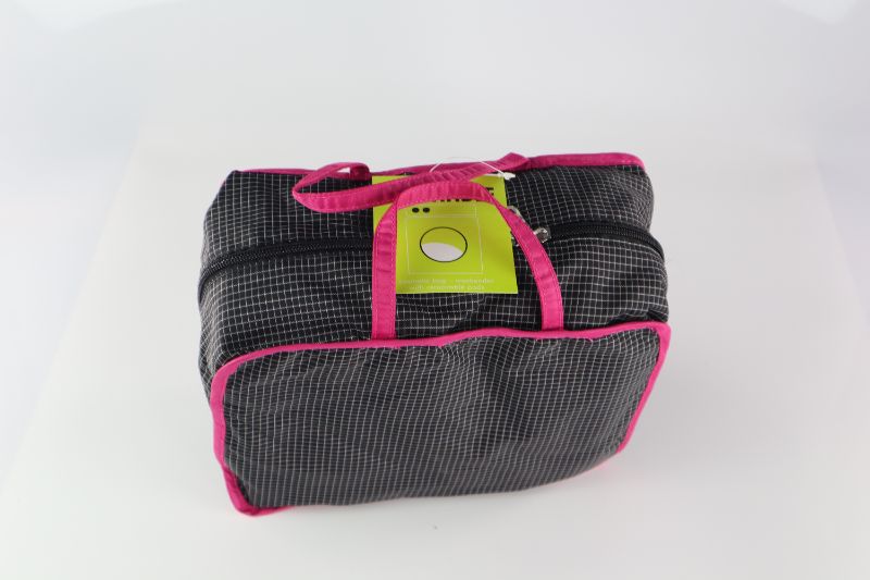 Photo 1 of MAZEL TRAVEL COSMETIC BAG MACHINE WASHABLE WITH REMOVABLE PODS NEW $19.99