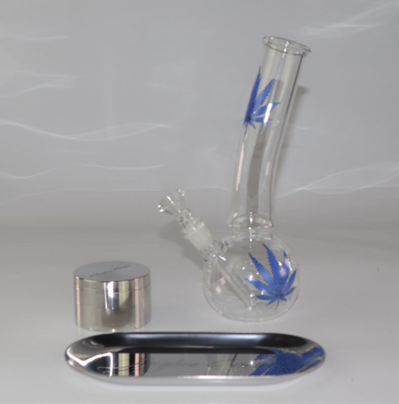 Photo 1 of CLEARWATER PIPE WITH BLUE MARIJUANA LEAVES AND GTORLINE GRINDER AND TRAY NEW  $54.99
