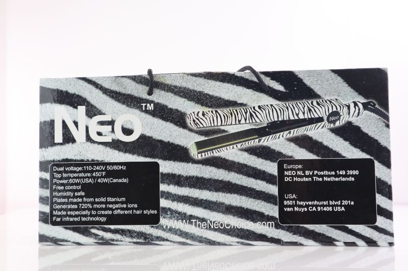 Photo 4 of ZEBRA TITANIUM TURBO SILK IONIC STRAIGHTENER DUAL VOLTAGE 110V TO 240V HIGHEST TEMPERATURE 450F 60WATS PERFECT FOR ALL HAIR TYPES NEW $80