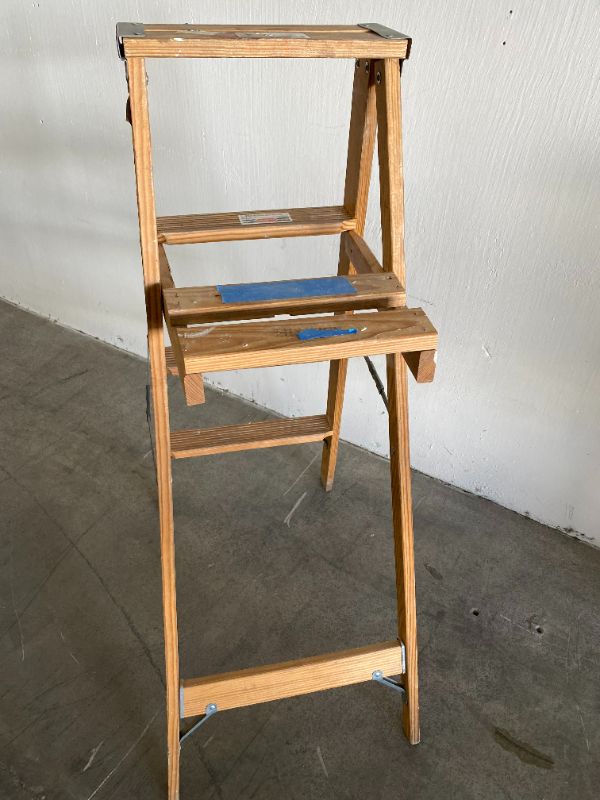 Photo 4 of WOODEN LADDER WITH HOLDING TRAY 