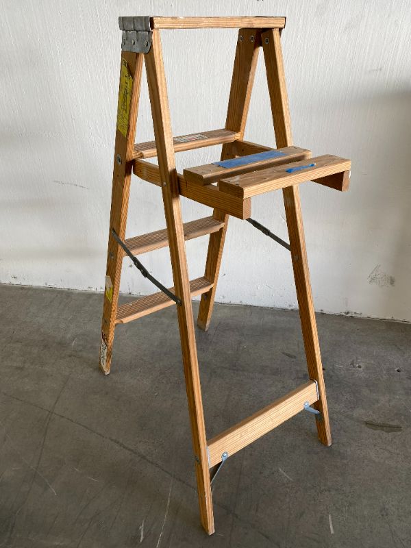 Photo 5 of WOODEN LADDER WITH HOLDING TRAY 