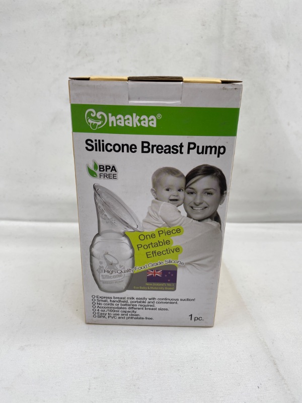 Photo 2 of haakaa Manual Breast Pump for Breastfeeding 4oz/100ml