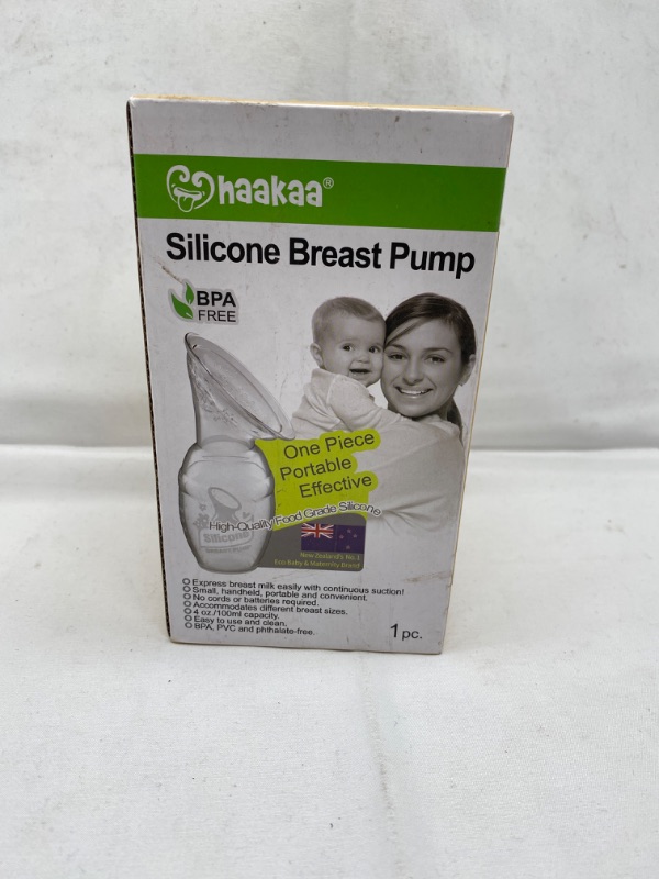 Photo 2 of haakaa Manual Breast Pump for Breastfeeding 4oz/100ml