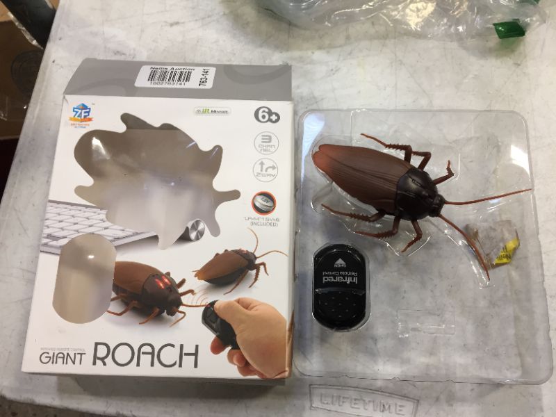 Photo 2 of GIANT INFRARED ROACH REMOTE CONTROL TOY USES 6 LR44 BATTERIES 3 FREQUENCIES ON REMOTE A B AND C NEW $19.99