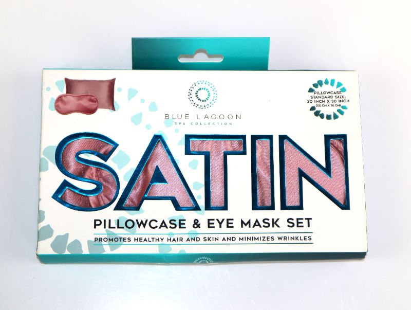 Photo 1 of BLUE LAGOON  BLUSH PILLOWCASE AND EYE MASK SET  NEW $8.95