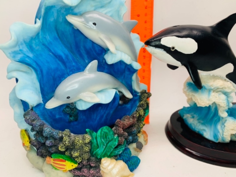 Photo 3 of 8 inch dolphin water fountain and 12 inch orca sculpture - will need batteries 