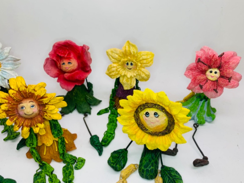 Photo 2 of 7 chain linked flower figurines 7-9 inch