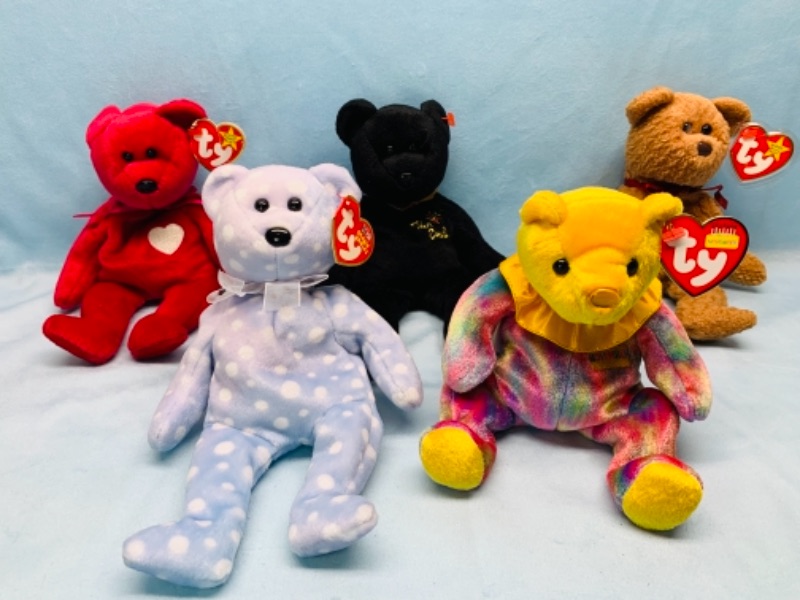 Photo 1 of 765969…5 collectible beanie babies 