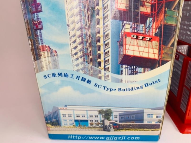 Photo 4 of Gjj sc type building hoist toy in original box 