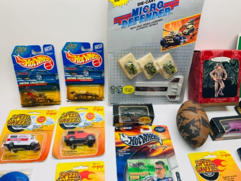 Photo 4 of 24 pc die cast and toy cars