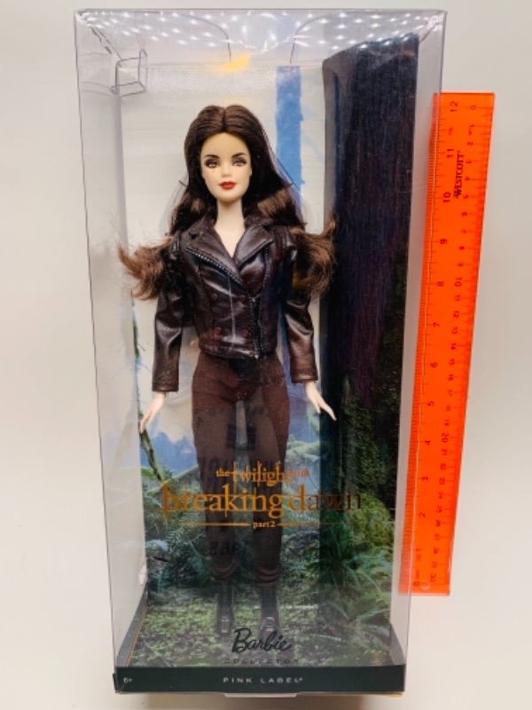 Photo 1 of Barbie pink label Bella The twilight Saga breaking dawn in original box