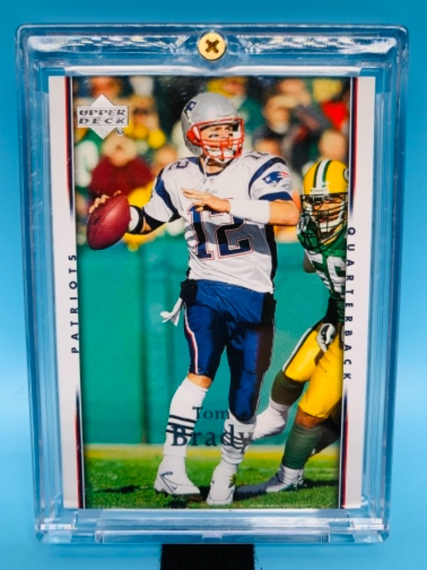 Photo 1 of 2007 upper deck Tom Brady card 111 in  hard plastic case