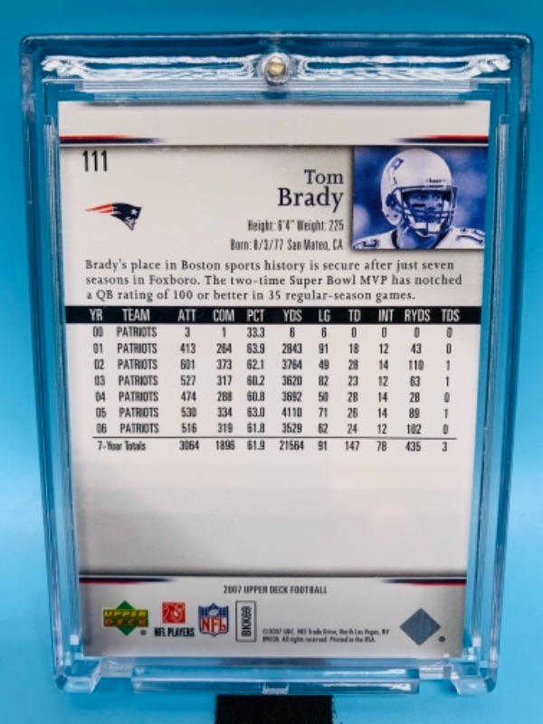 Photo 2 of 2007 upper deck Tom Brady card 111 in  hard plastic case