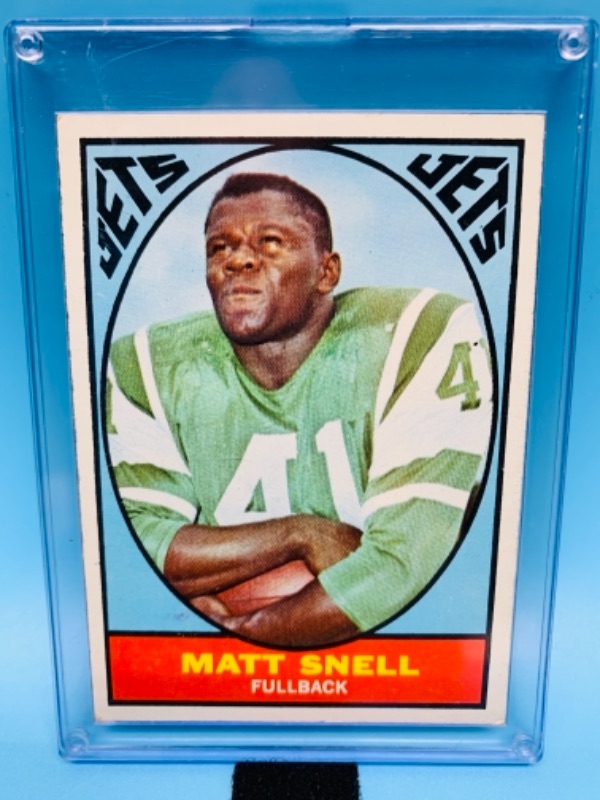 Photo 1 of 1967 Matt snell  pro football quiz card 102 in hard plastic case 