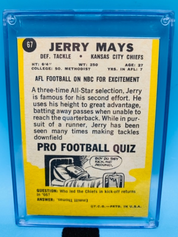 Photo 2 of 1967 Jerry Mays Pro football quiz card 67 and hard plastic case. Error yellow top cut off