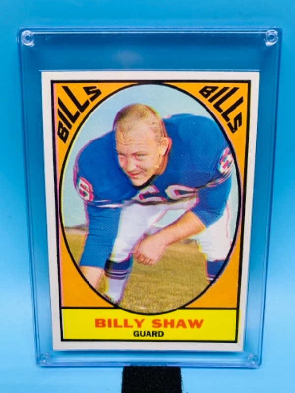 Photo 1 of 1967 billy Shaw Pro football quiz card 28 in hard plastic case