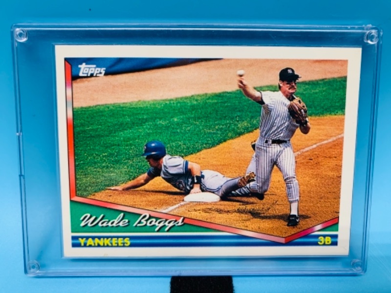 Photo 1 of 1994 Topps Wade Boggs card 520 in hard plastic case