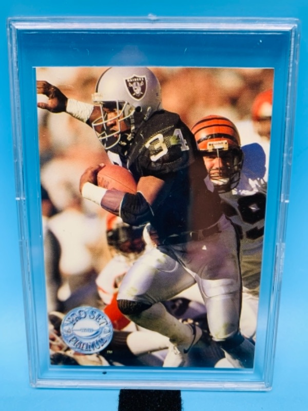 Photo 1 of 1991 Pro set bo Jackson card 136 in hard plastic case