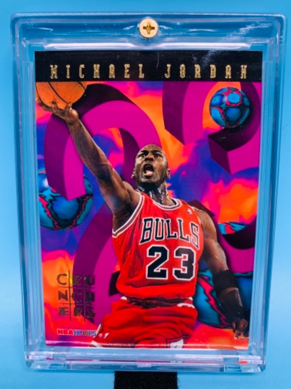 Photo 1 of 1995 skybox crunchers Michael Jordan card 1 in hard plastic case 