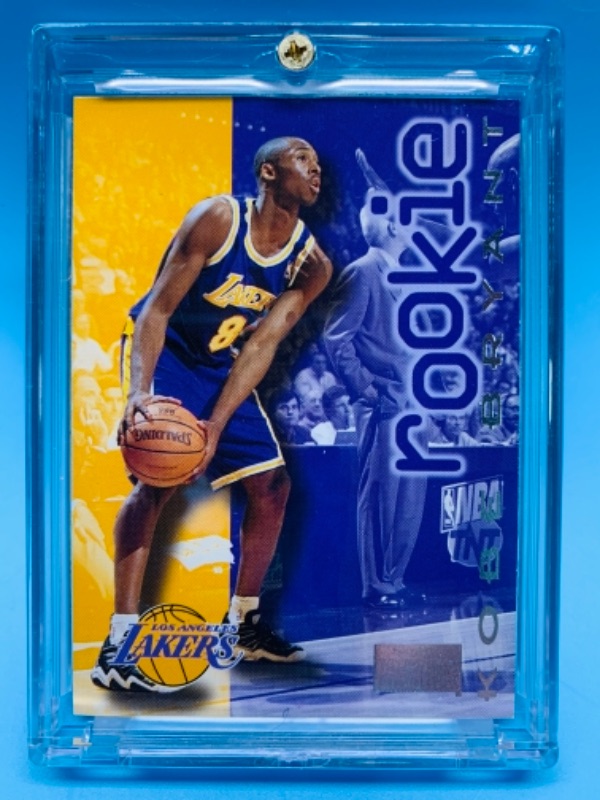 Photo 3 of 1997 skybox Kobe Bryant rookie card 203 in hard plastic case 