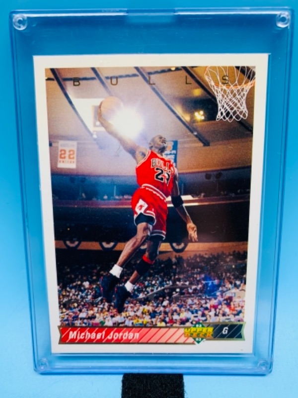 Photo 1 of 1992 upper deck Michael Jordan card 23 in hard plastic case