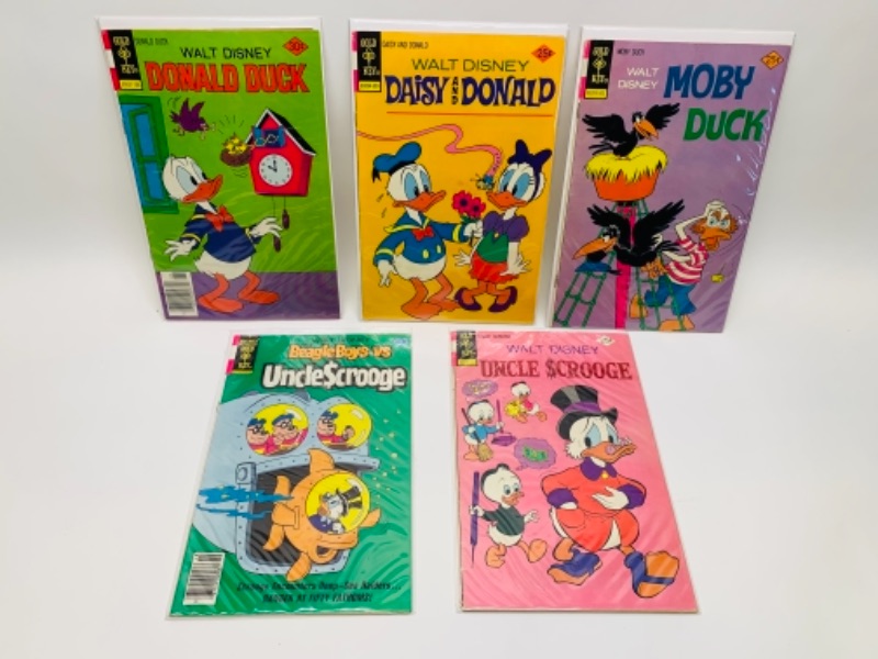 Photo 1 of 5 vintage Disney comics in plastic sleeves 